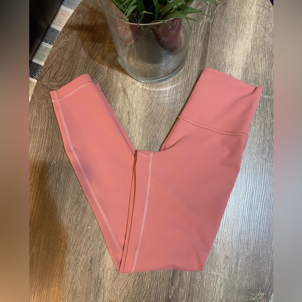 Lululemon Fast & Free High-Rise Tight in Pink Savannah 25” Size 4
